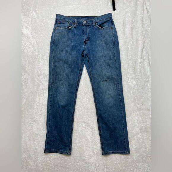 Levis mens jeans size 32 x 32